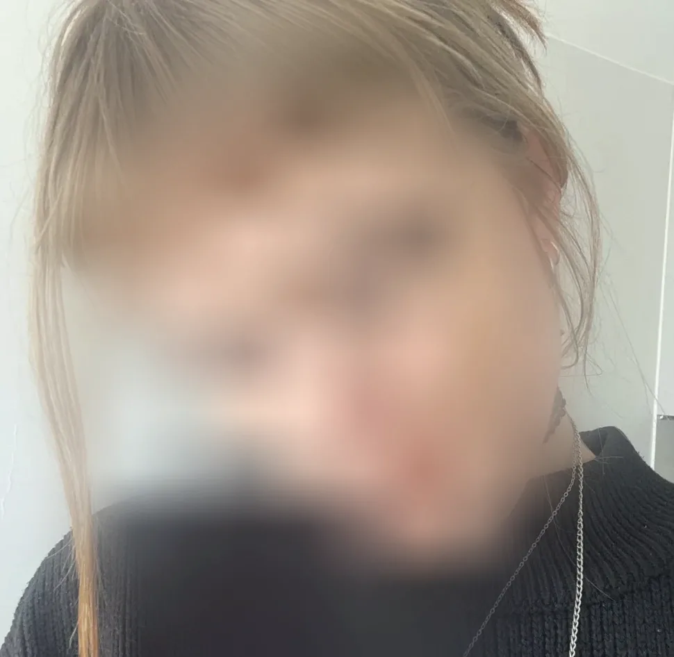 Daphne, 19