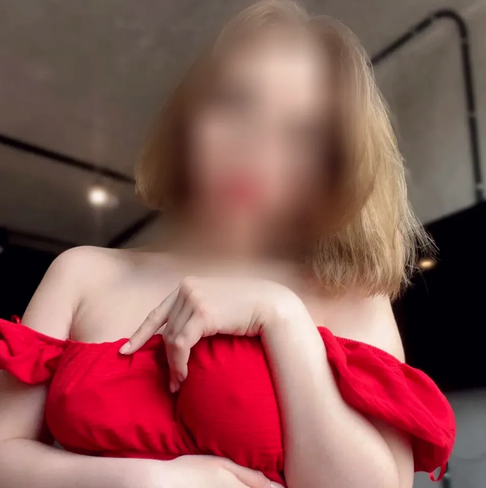 Esmee, 20