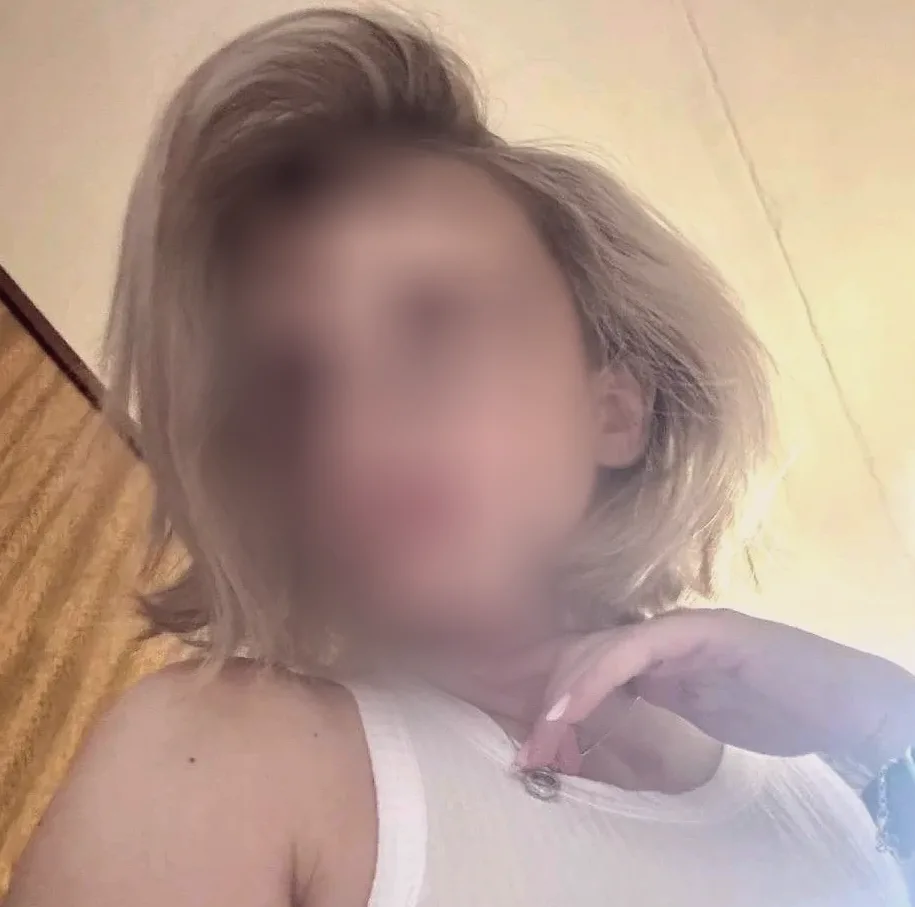 Olivia, 28