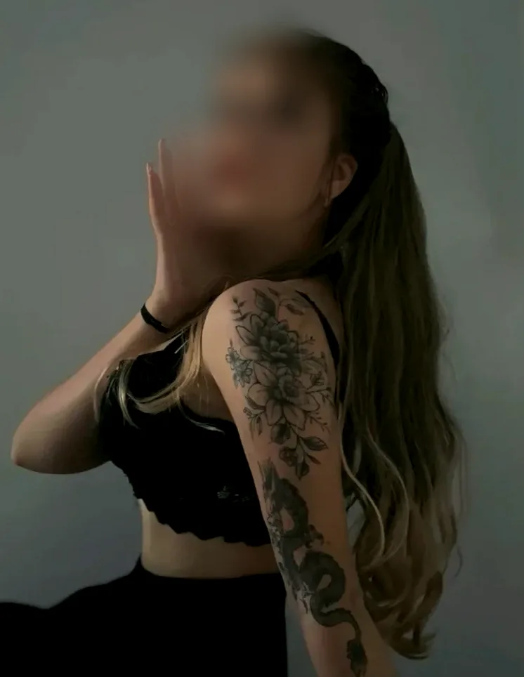 Salma, 21