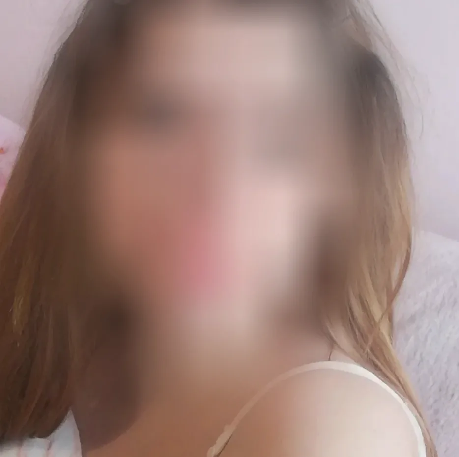Salma, 35